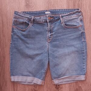 Old Navy Medium Wash Denim Jean Shorts Size 12 Mid Rise Jorts Distressed Casual